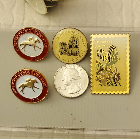 Lot of 4 vintage pins - Picture 5 of 5